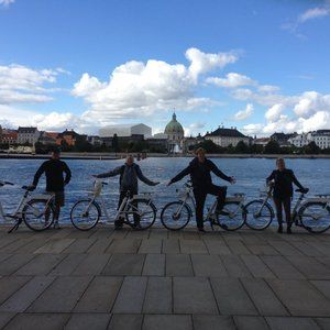 Meet your Posher, Lory